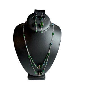 Glass Bead Necklace and Earring Set Green and Black 21 inch chain Unbranded